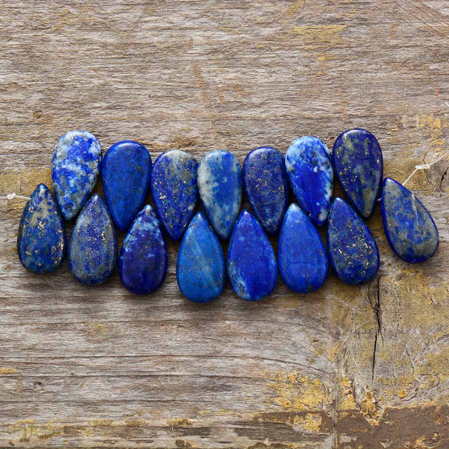 Tiefblaue Lapis -Ohrringe - die Träumerin